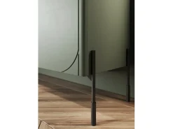 Vitrine 2 portas com pé metálico oliva 104x200 cm^ Vitrina