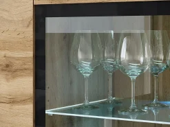 Vitrina* Vitrine alta moderna 120 cm para sala 3 portas carvalho wotan mate Natural escuro