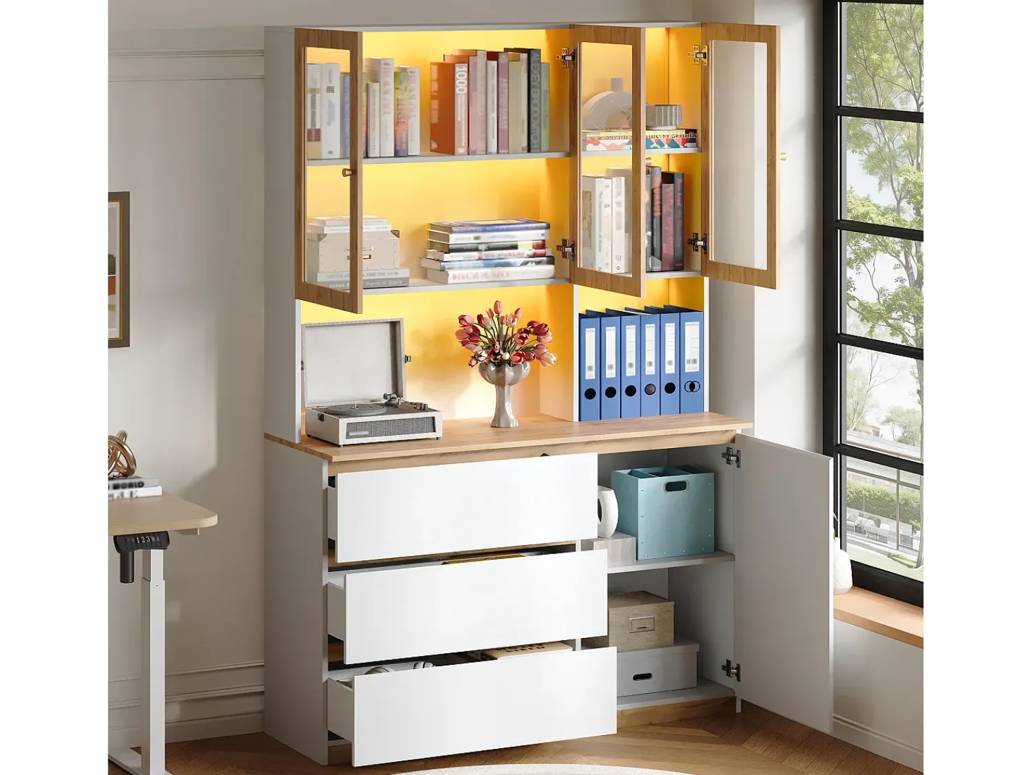 ModernLuxe Vitrine/armário alto con iluminação LED - 200 cm de altura - 4 portas e 3 gavetas - Branco e natural^ Vitrina